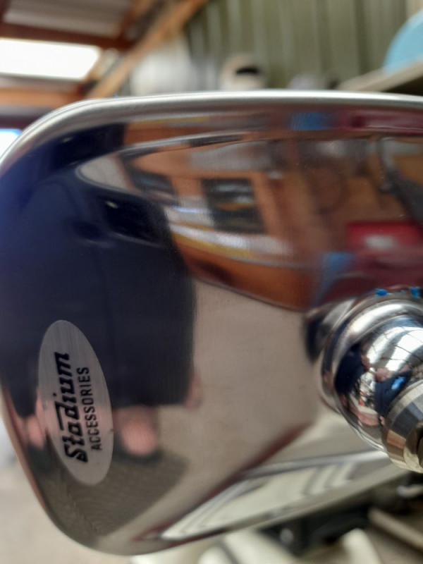 stainless 4